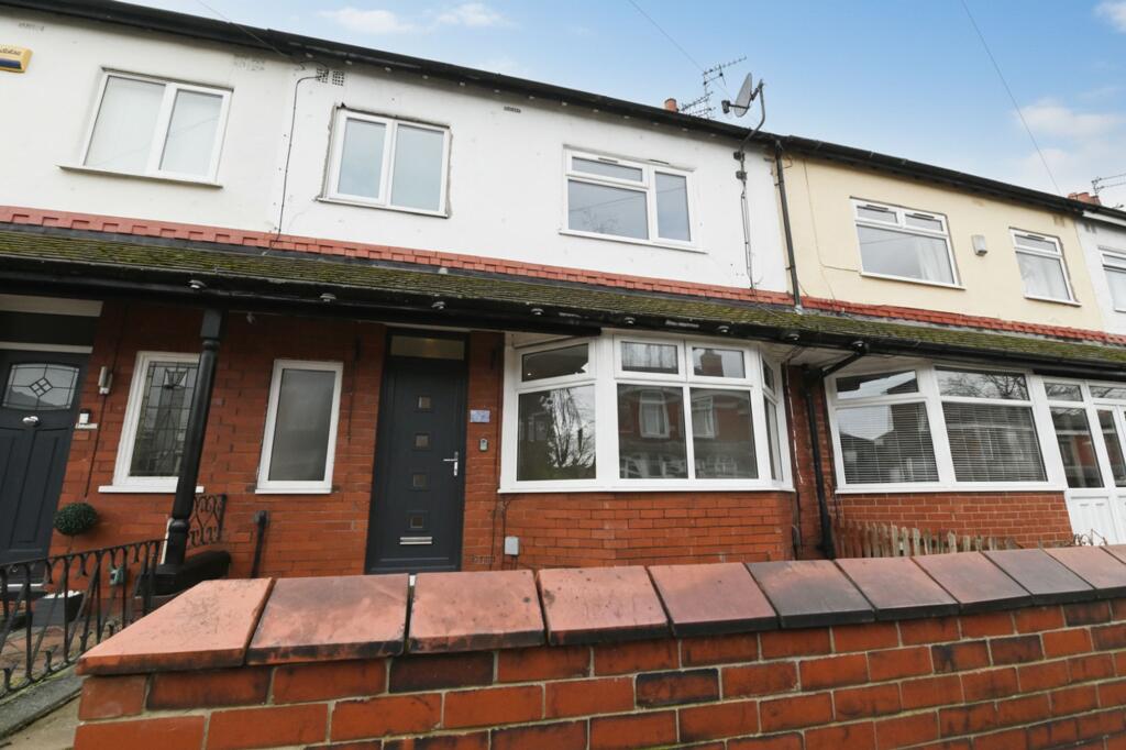 Laburnum Avenue, Swinton, M27