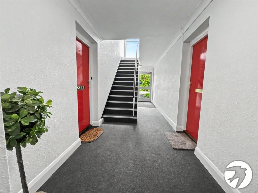 Blackfen Road, Sidcup, Kent, DA15 - More