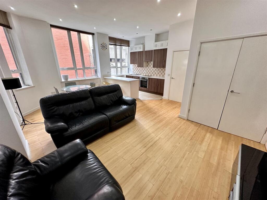 Apartment in Manchester, Northern Quarter, City Centre - View 4