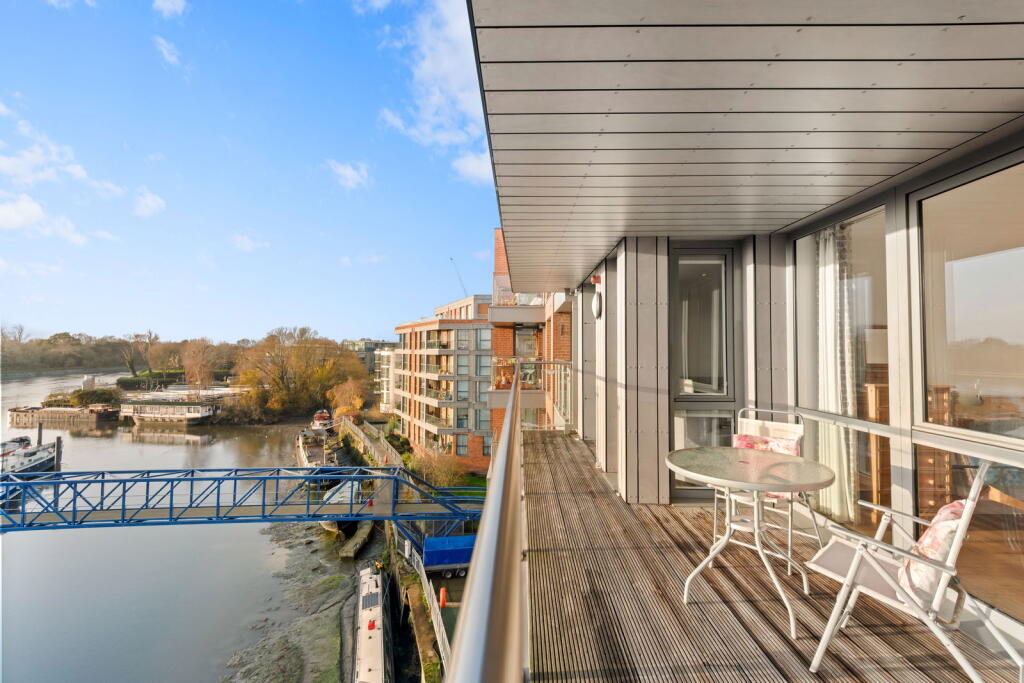 Main image of property: Lighterage Court