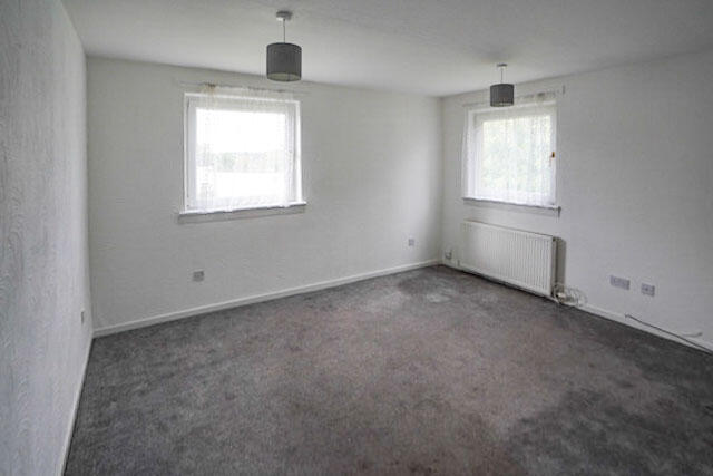 Apartment in Cumbernauld, North Lanarkshire - View 4