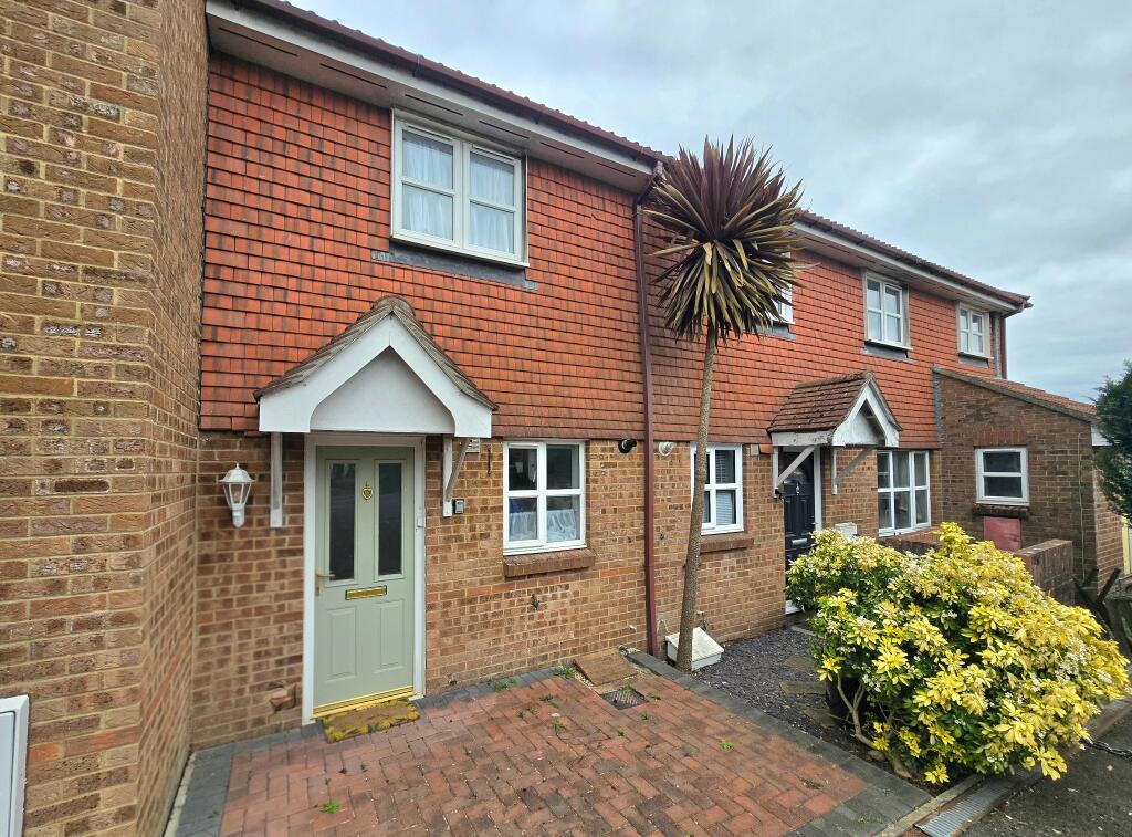 Main image of property: Vokes Close, Sholing
