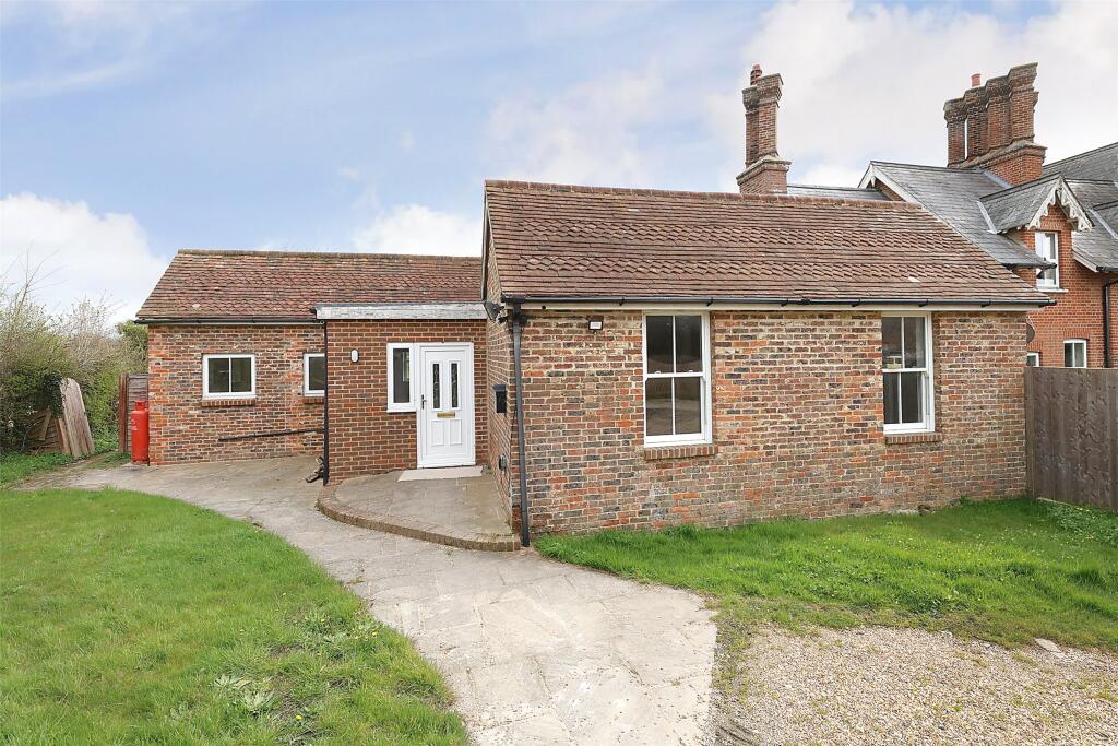 Main image of property: Brickhouse Lane, Newchapel, Lingfield, Surrey, RH7