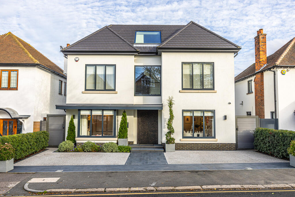 Main image of property: Vernon Road, Leigh-on-sea, SS9