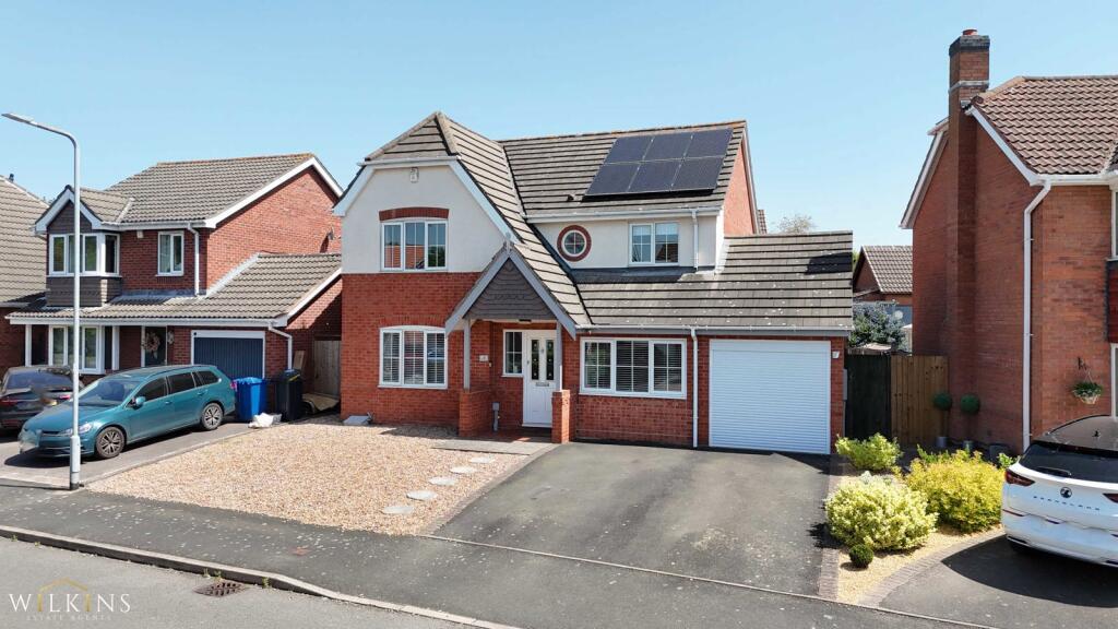 Main image of property: Reedmace, Tamworth, Staffordshire, B77