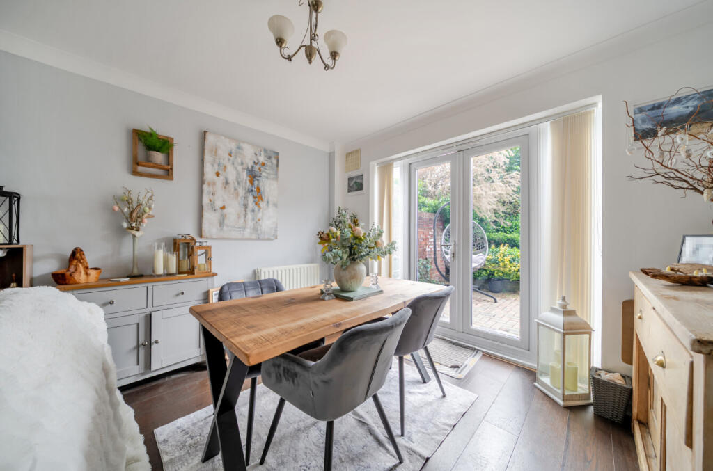 House in Chislehurst, Belmont - View 3