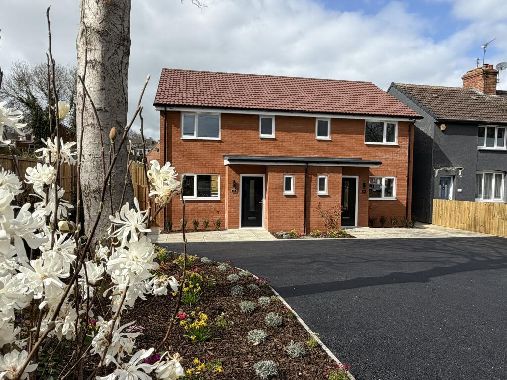 3-bed semi-detached on Orchard Street Daventry West Northamptonshire, £285,000