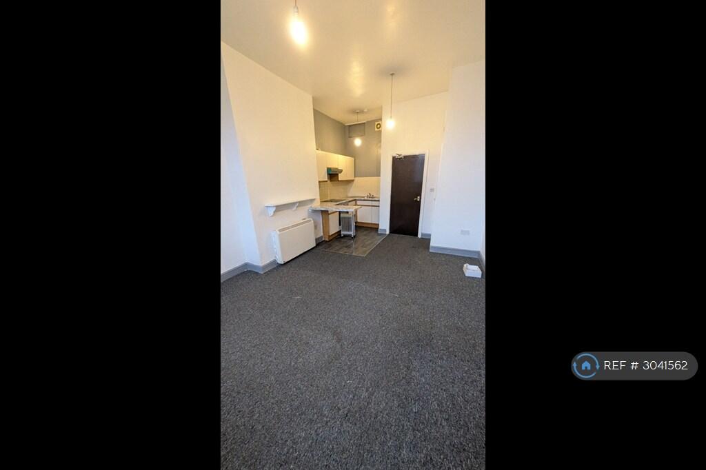 Apartment in Wolverhampton - View 2