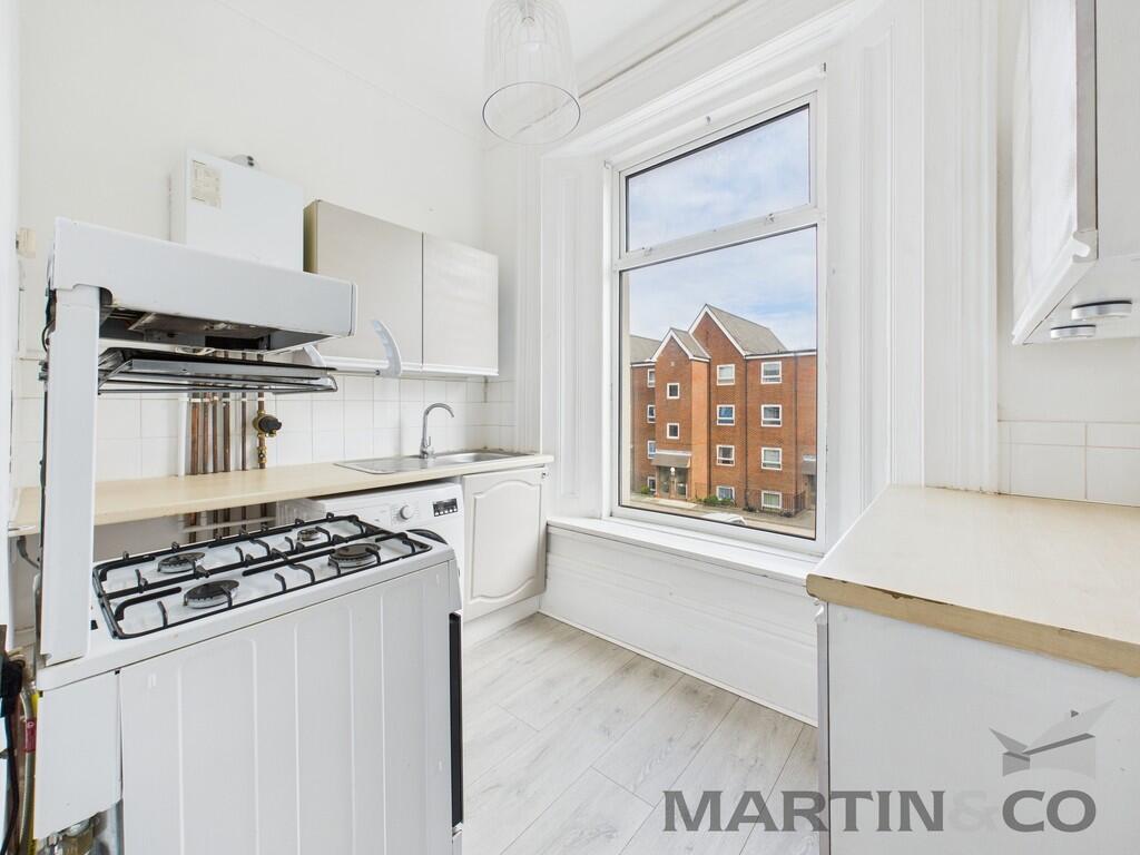 Apartment in Portsmouth - More
