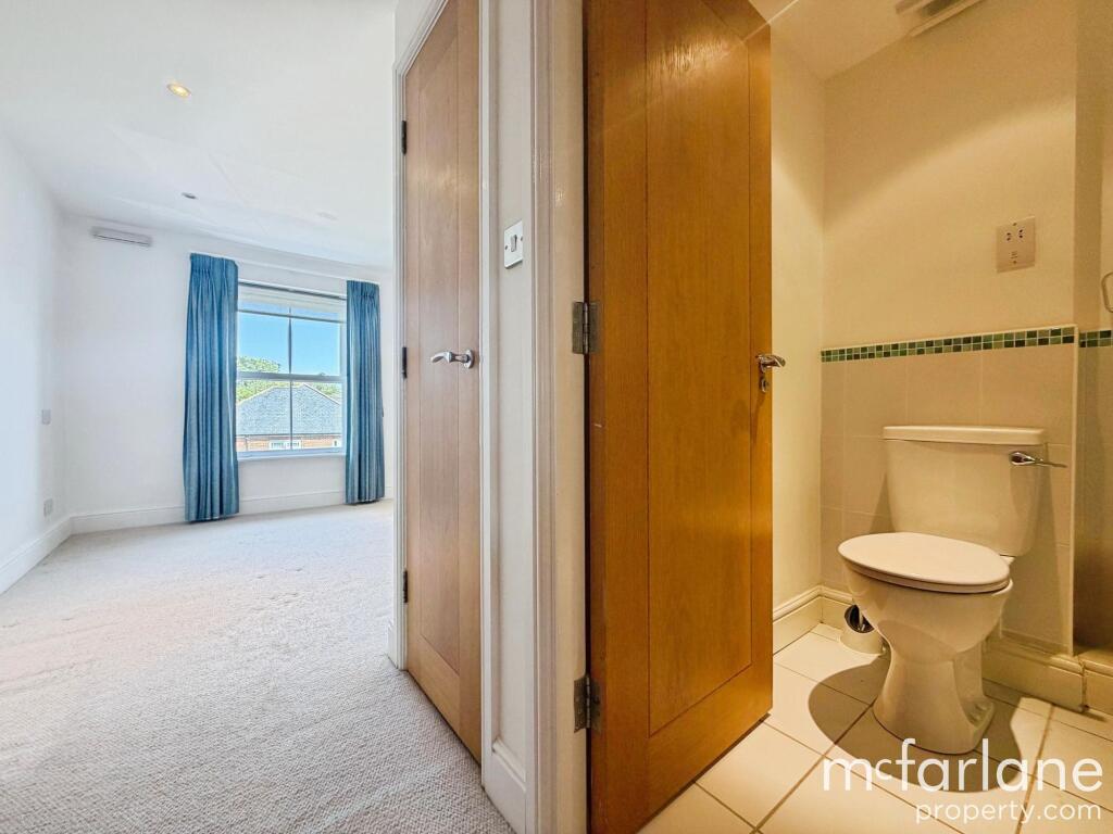 Apartment in Swindon, Lakeside, South Swindon - View 5