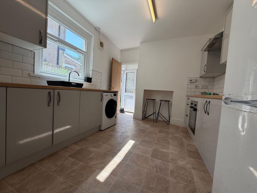 House in Cardiff, Maindy, Cathays - View 3