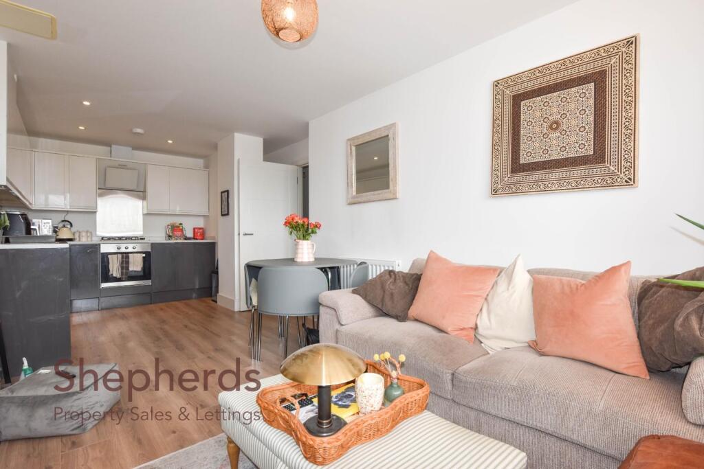 Main image of property: High Street, Waltham Cross, EN8