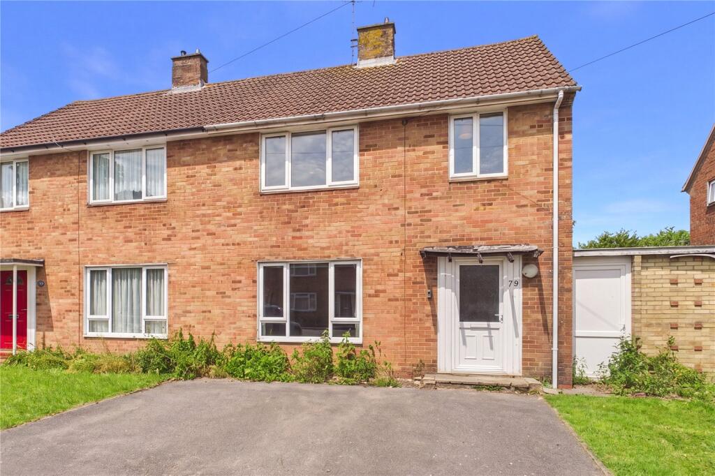 Main image of property: Huntsmoor Road, Tadley, Hampshire, RG26