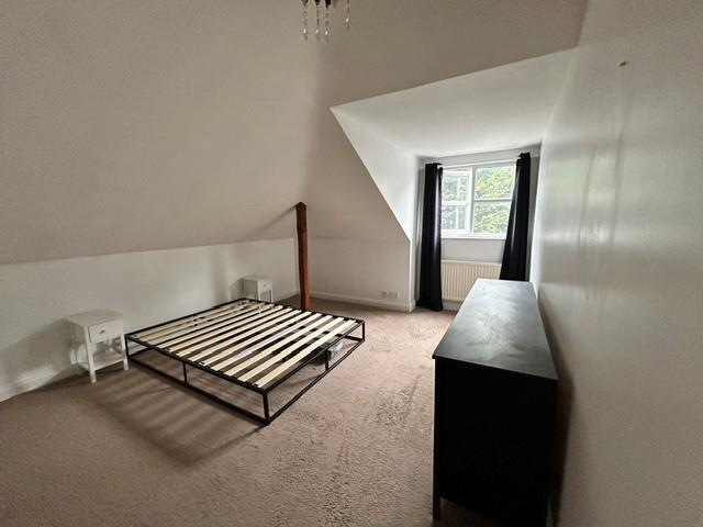 Apartment in Slough, Cippenham - View 5