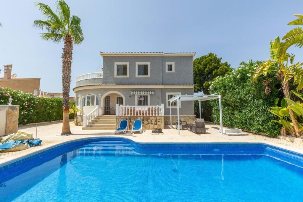 Main image of property: Valencia, Alicante, Orihuela Costa