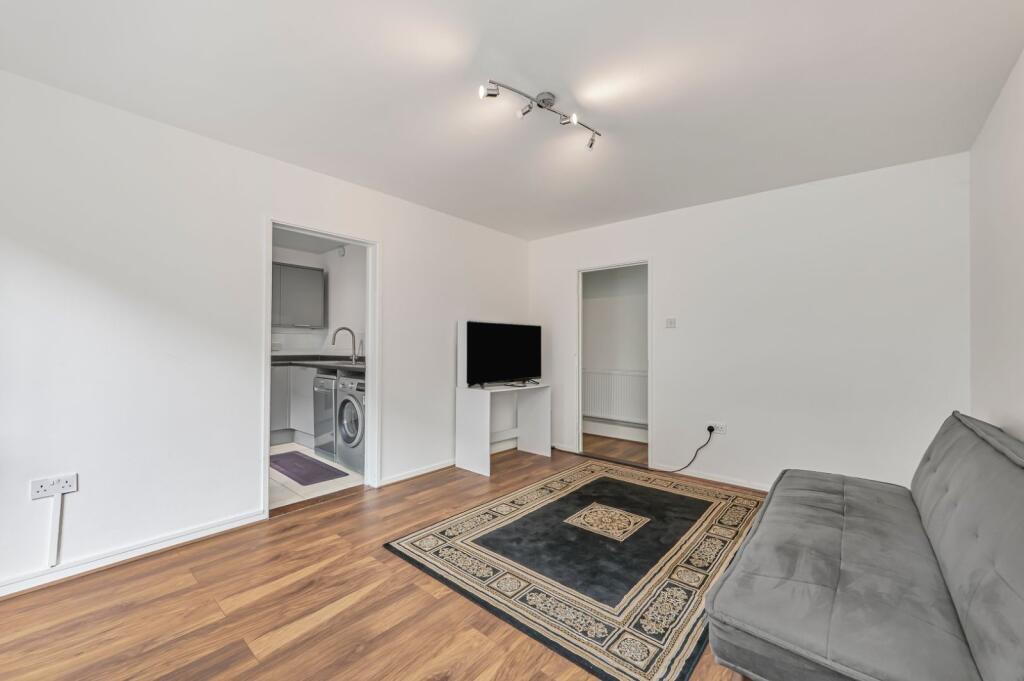 Apartment in London - More