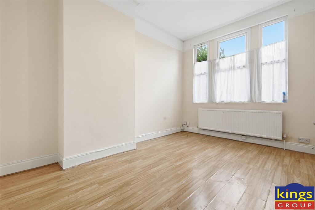 Apartment in London - View 3