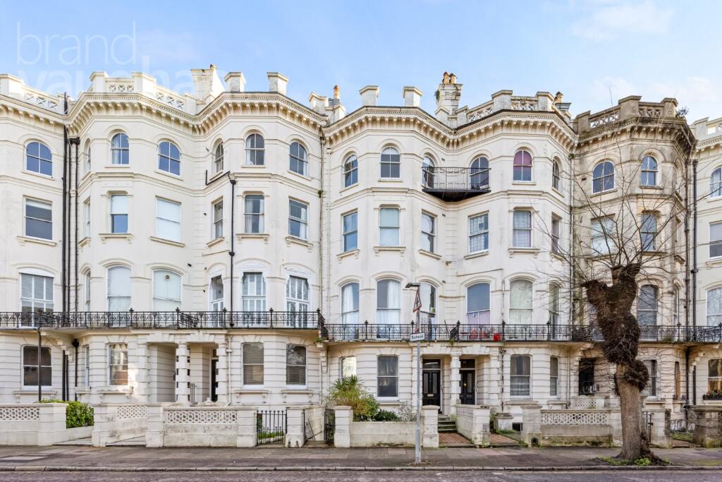 1-bed flat on Denmark Terrace, Brighton, BN1, £180,000