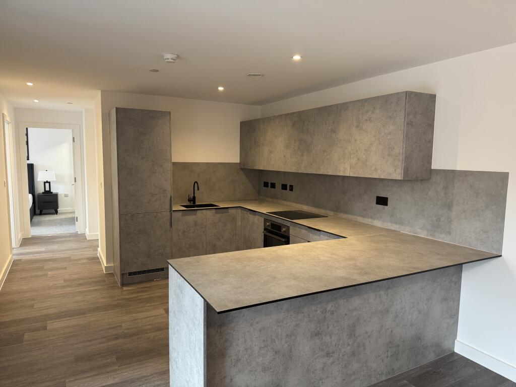 Apartment in Salford, Ordsall - View 5