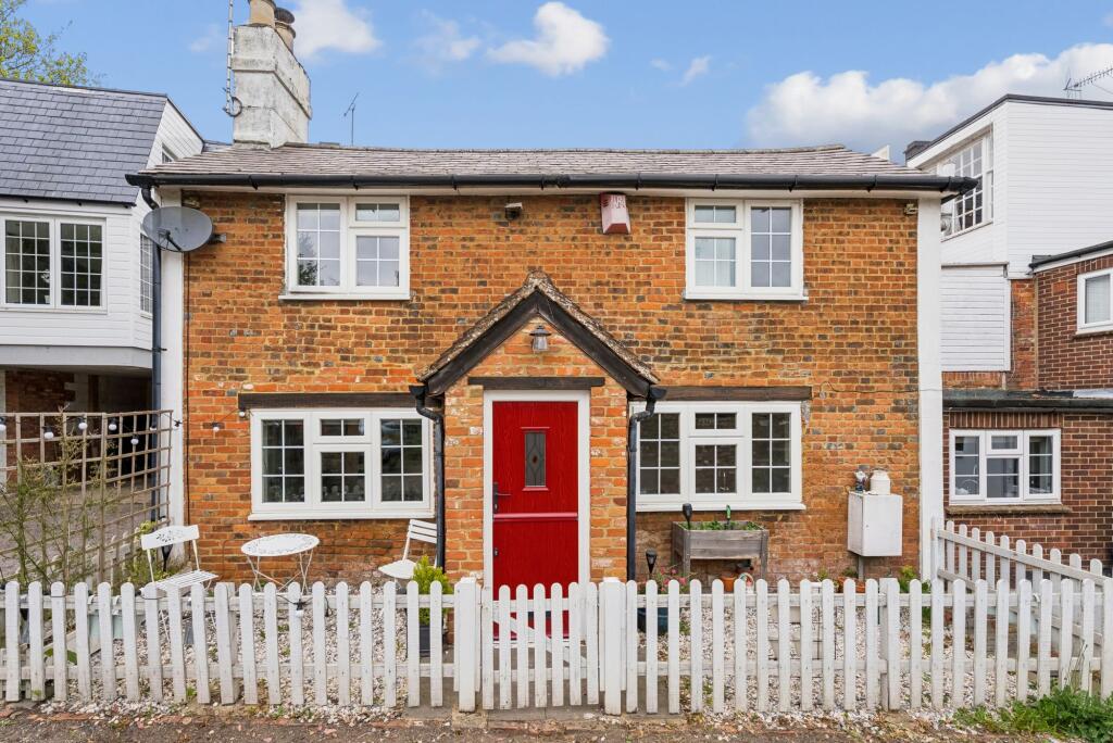 Main image of property: High Street, Great Missenden, HP16