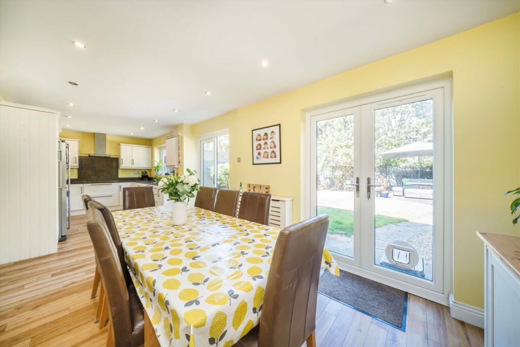 House in Kingston upon Thames - View 2