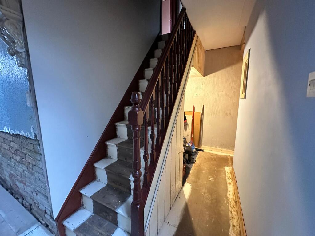 House in Portsmouth - More