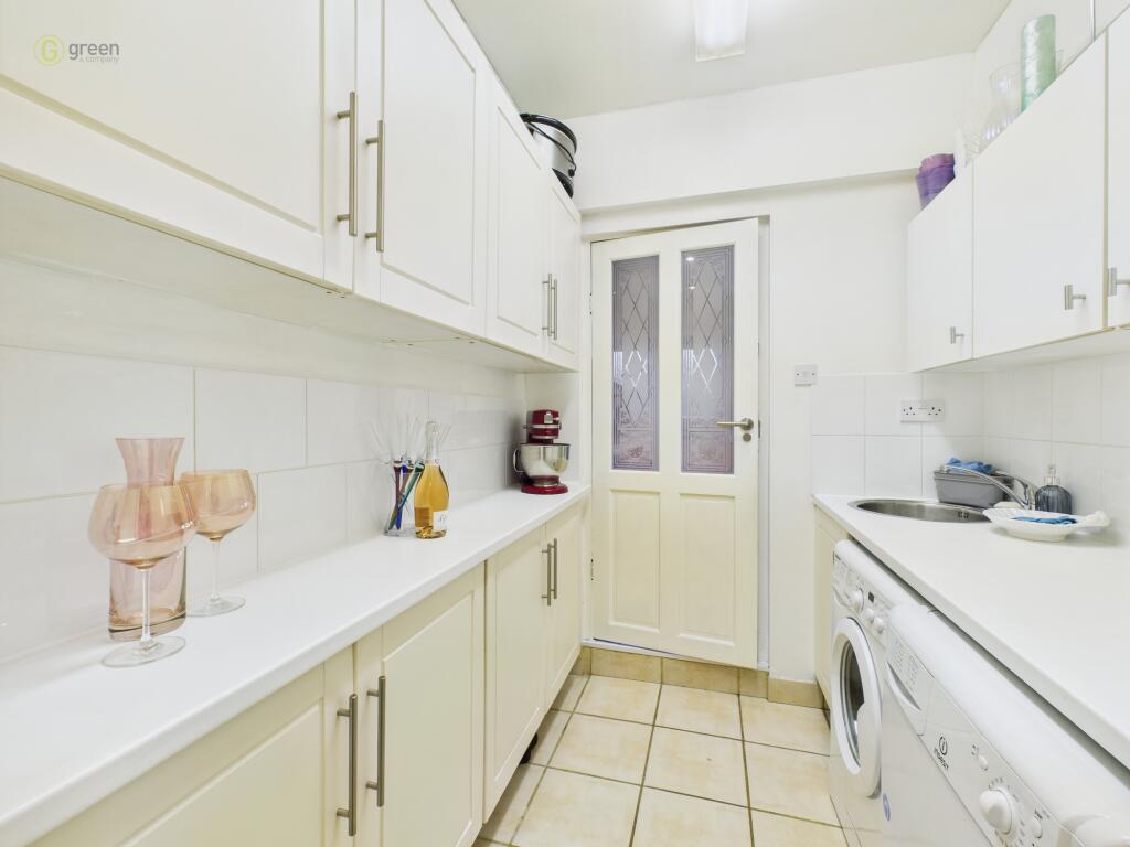 Additional image 14 of Bridle Lane, Streetly, B74