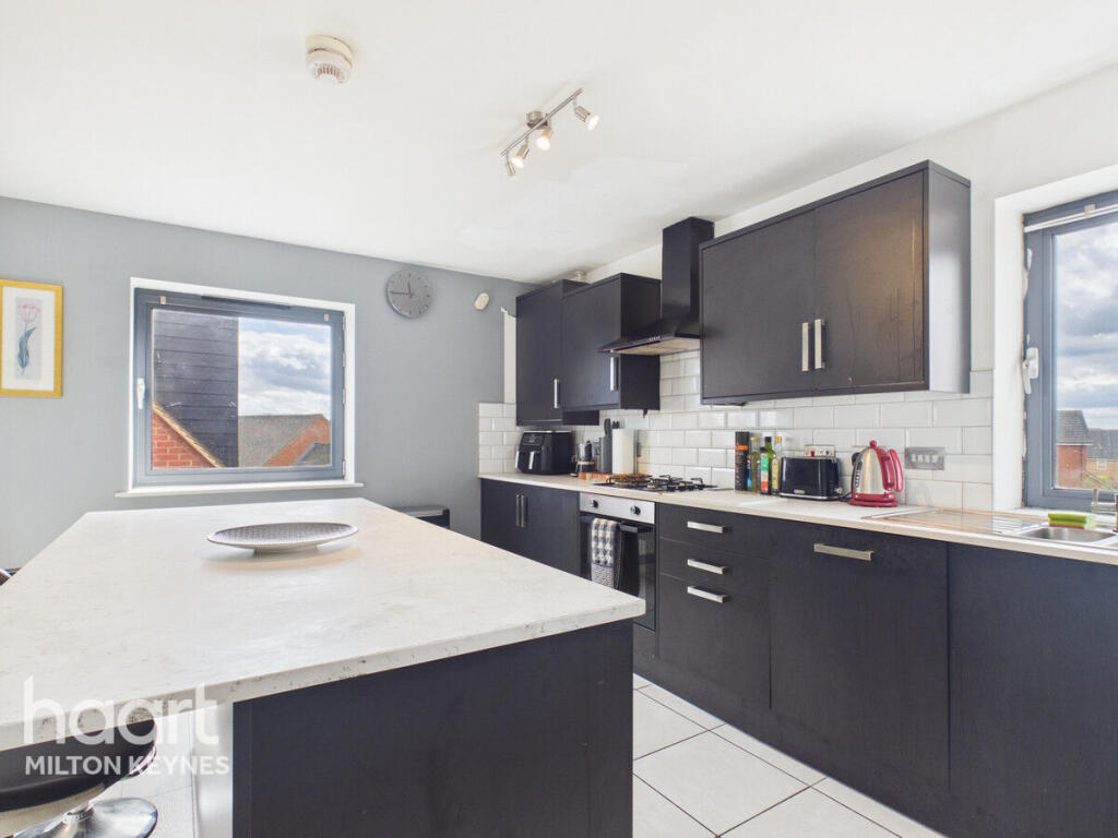 Apartment in Milton Keynes - View 3