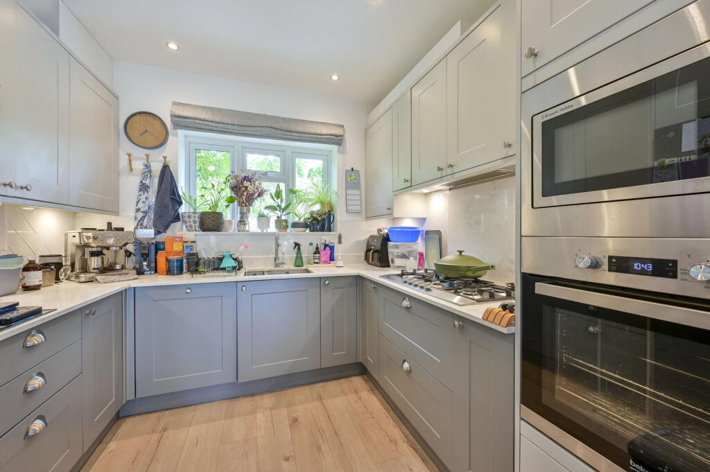 House in London - View 4