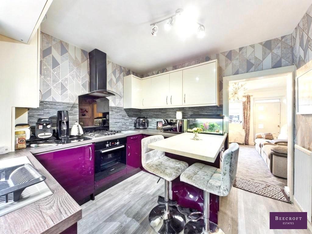 Pontefract Road, Barnsley photo 3