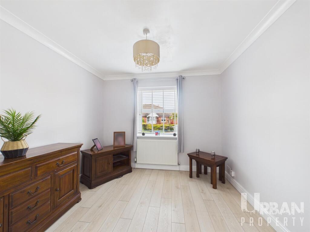 House in Hull, Bransholme - View 6