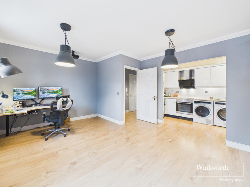 Apartment in London, Preston - View 4