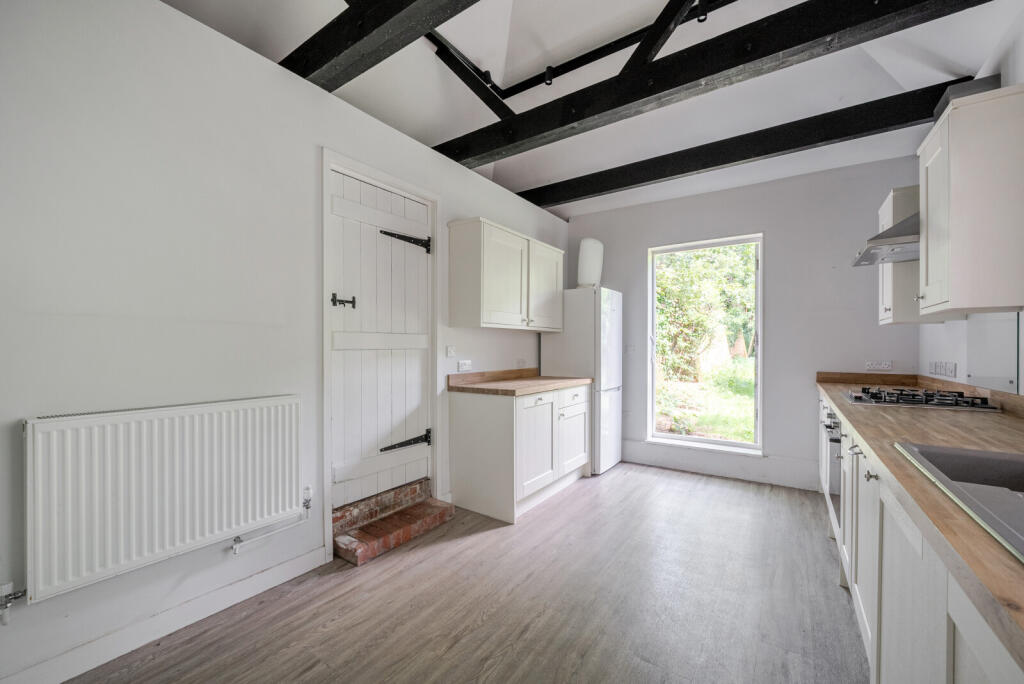 Tannery Lane, Gosden Common, Bramley, GU5 photo 4