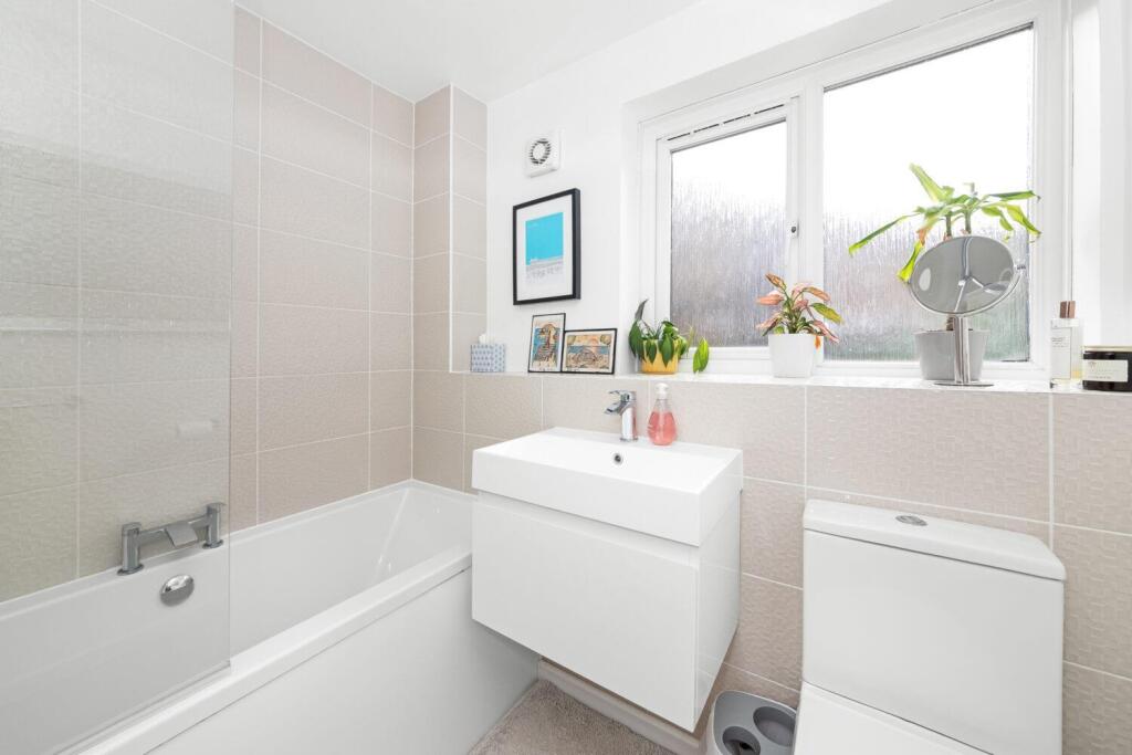 Linwood Close, Camberwell, London, SE5 - View 6