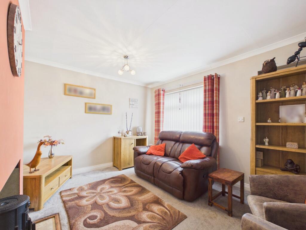 Lambwath Villas, Skirlaugh, Hull, HU11 5DS photo 2