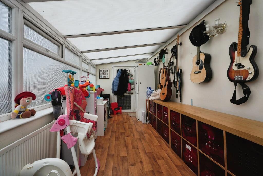 Additional image 2 of Cooper Lane, Bradford, BD6