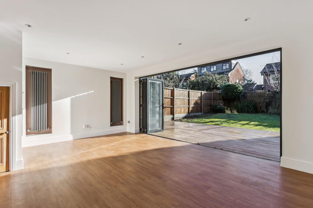 Main image of property: Drumaline Ridge, Worcester Park, KT4 7JT