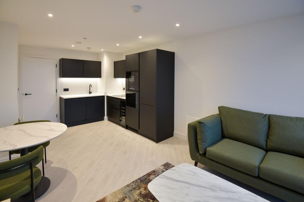 Main image of property: 1 Trinity Way, Manchester, M3