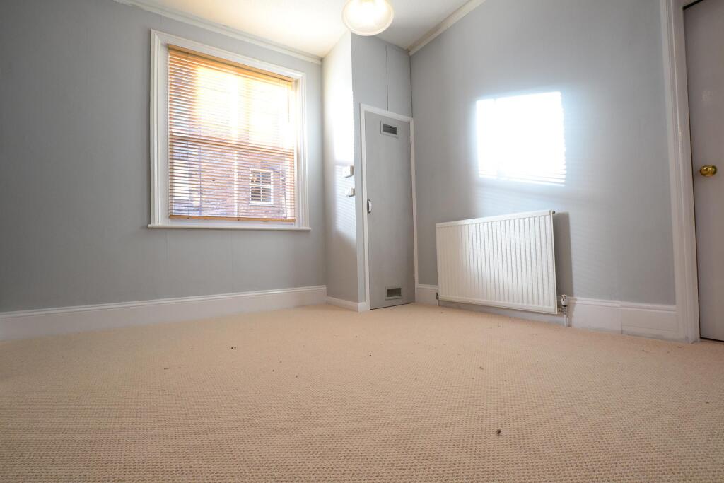 Apartment in Tonbridge - View 4