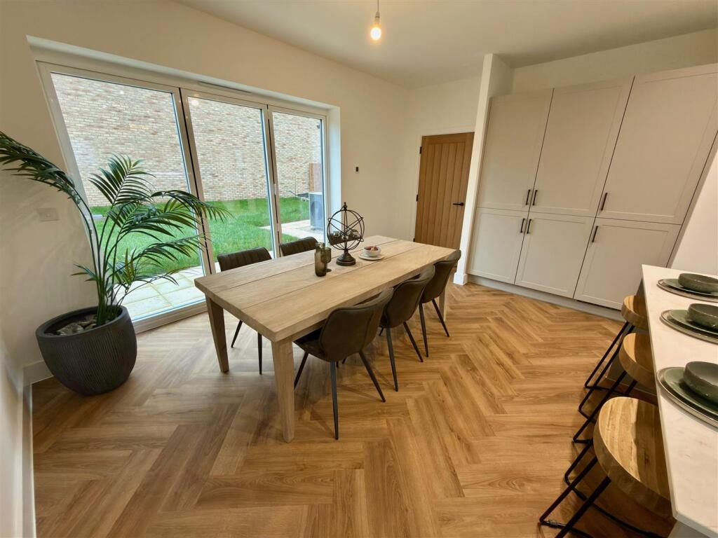House in Swindon, Highworth - View 5
