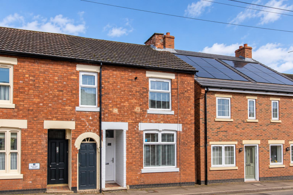 3-bed terraced on Charles Street, Kettering, £180,000