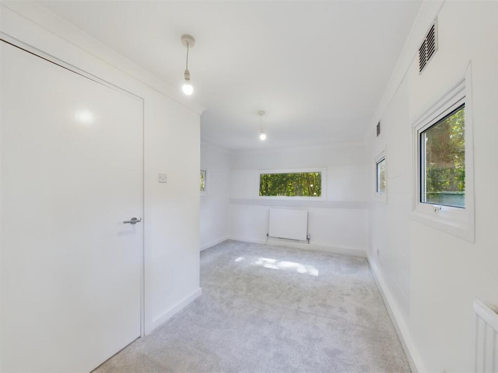 Garston Park, Tilehurst, Reading - View 6