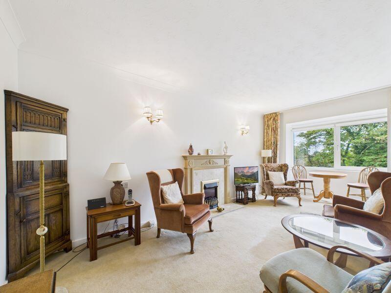 Beechwood Court, Tettenhall, Wolverhampton, WV6  photo 2