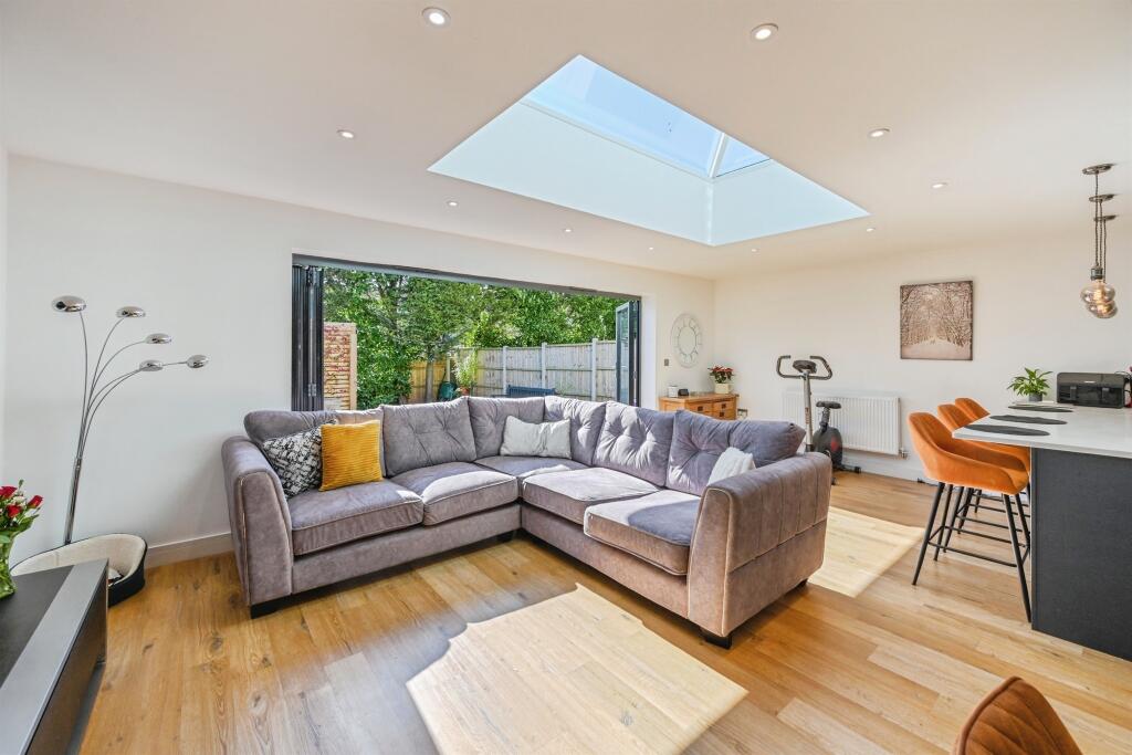 Brownsfield Road, Lichfield photo 4