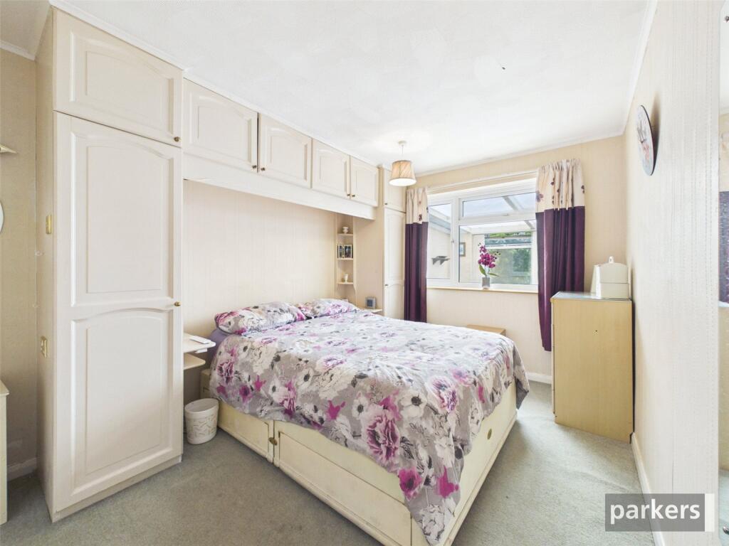 House in Reading, Wokingham - More