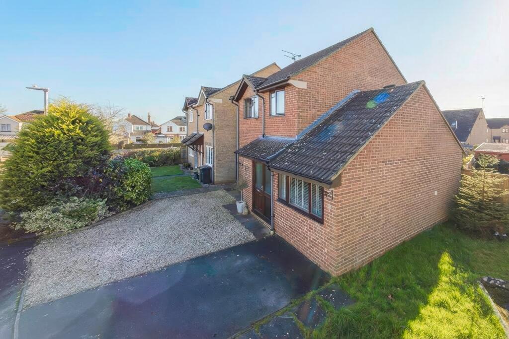 Main image of property: Evergreens Close, Swindon, Wiltshire, SN3 4HN