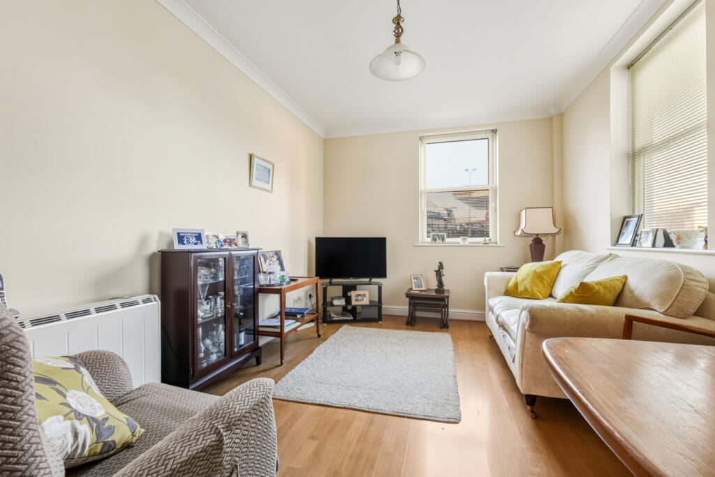 Bentfield Road, Stansted, Essex, CM24 photo 3