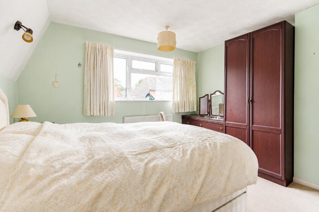 House in Portsmouth - More