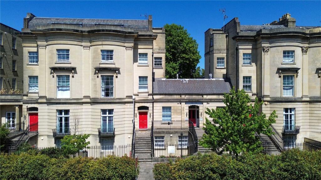 Main image of property: Kings Road, Reading, Berkshire, RG1