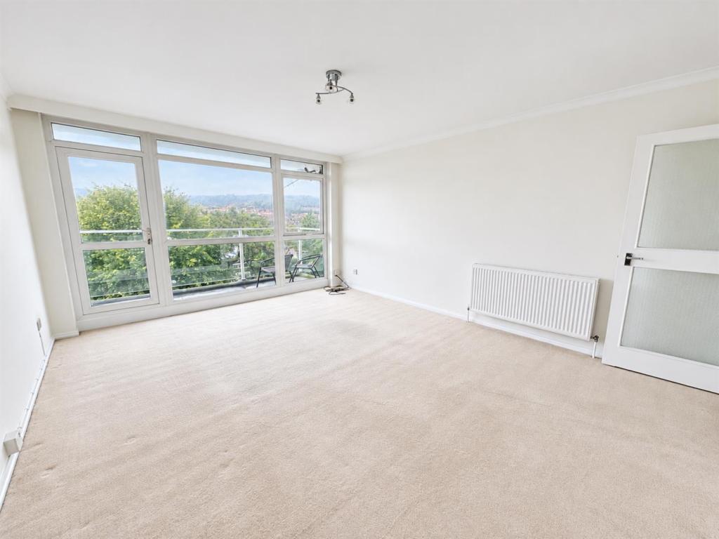 Apartment in Brighton - View 3